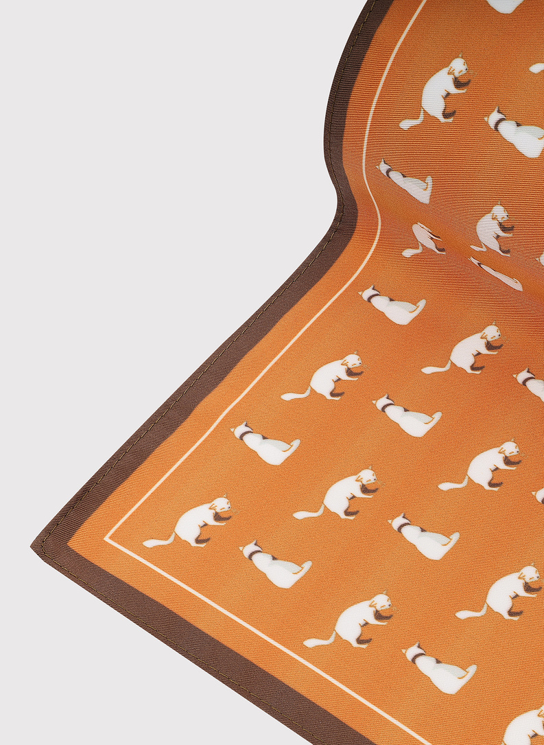 Pomarańczowa poszetka w kotki