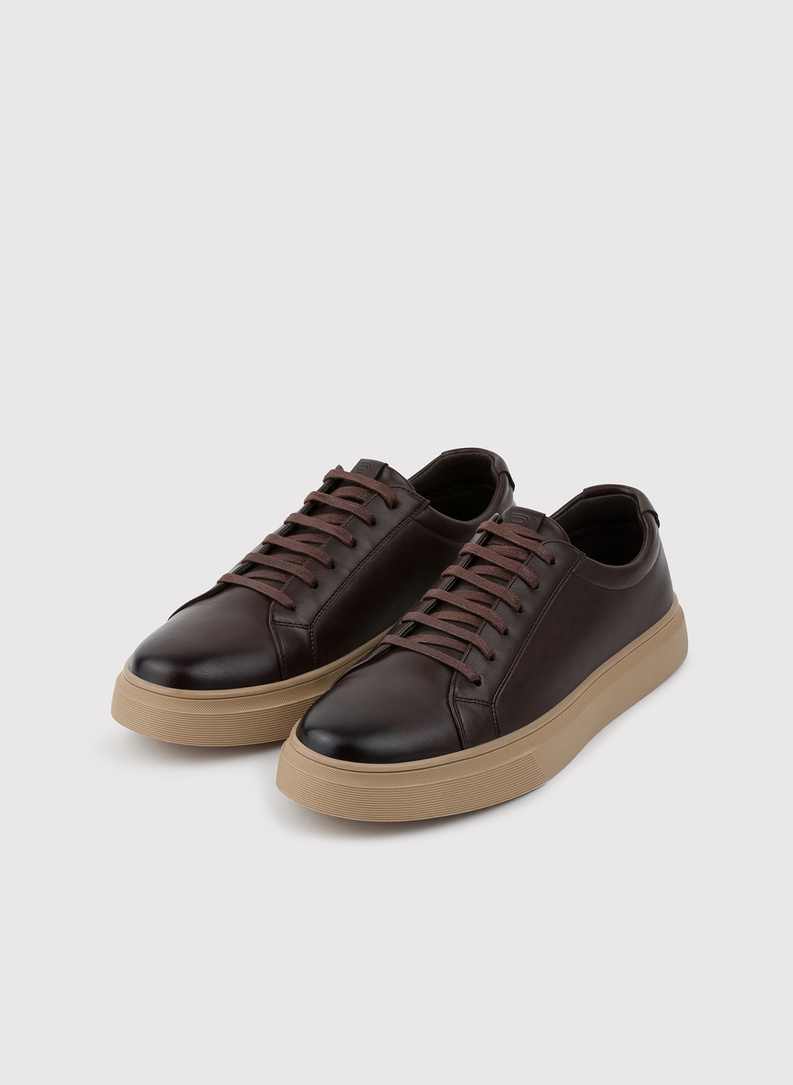 Brązowe sneakersy męskie