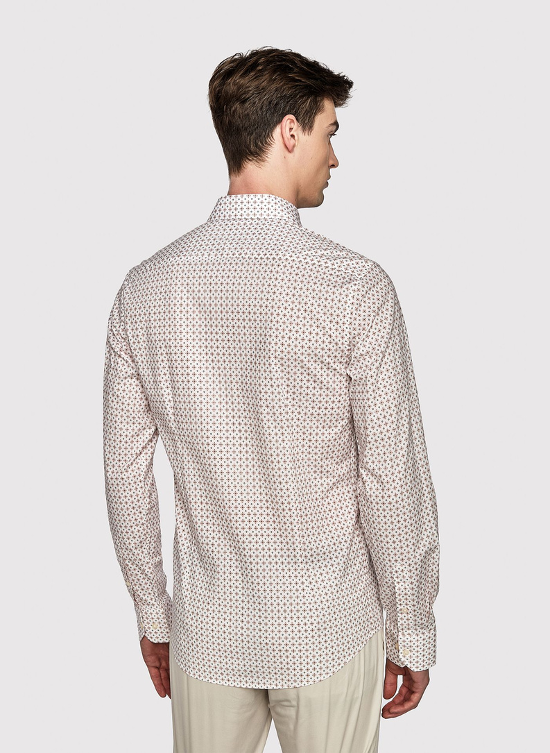 Biała koszula w mikrowzór