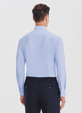 Niebieska dzianinowa koszula w pepitkę