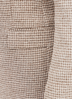 Brązowa marynarka w pepitkę