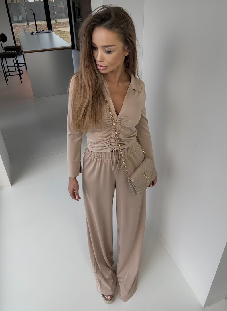 Komplet damski CREWT w kolorze beżowym