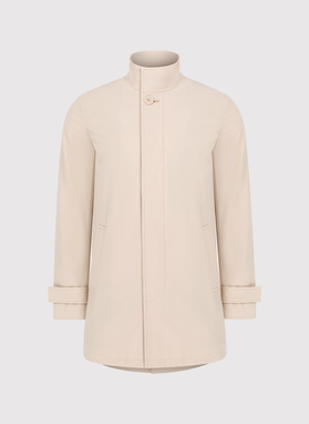 Wiosenny płaszcz męski w kolorze beżowym