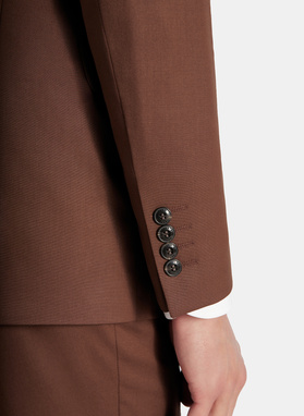 Gładki brązowy garnitur męski