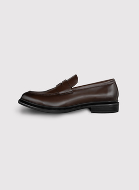 Brązowe skórzane loafersy męskie