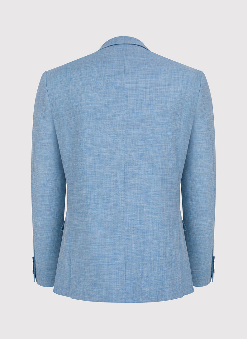 Niebieski garnitur męski o widocznej fakturze
