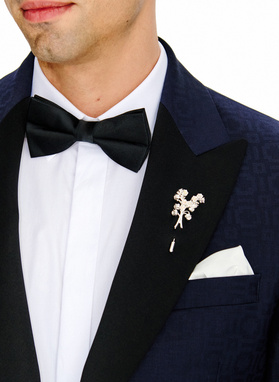Srebrna szpilka do marynarki męskiej kwiaty