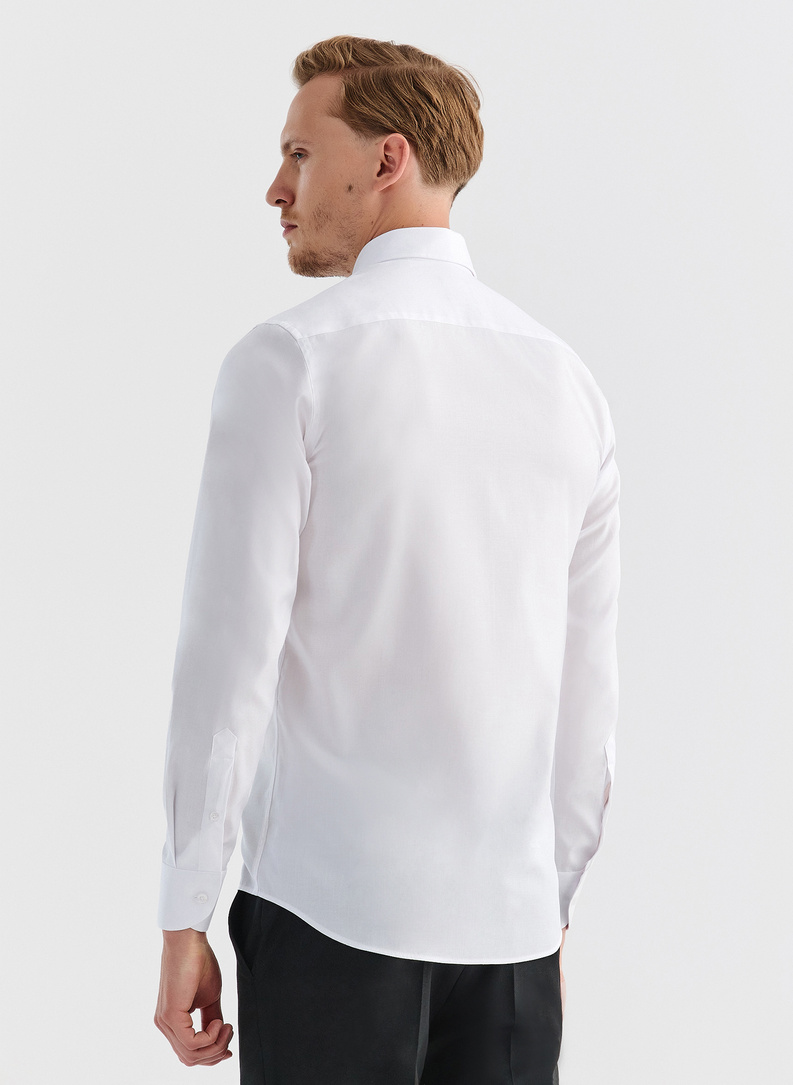 Elegancka biała koszula męska