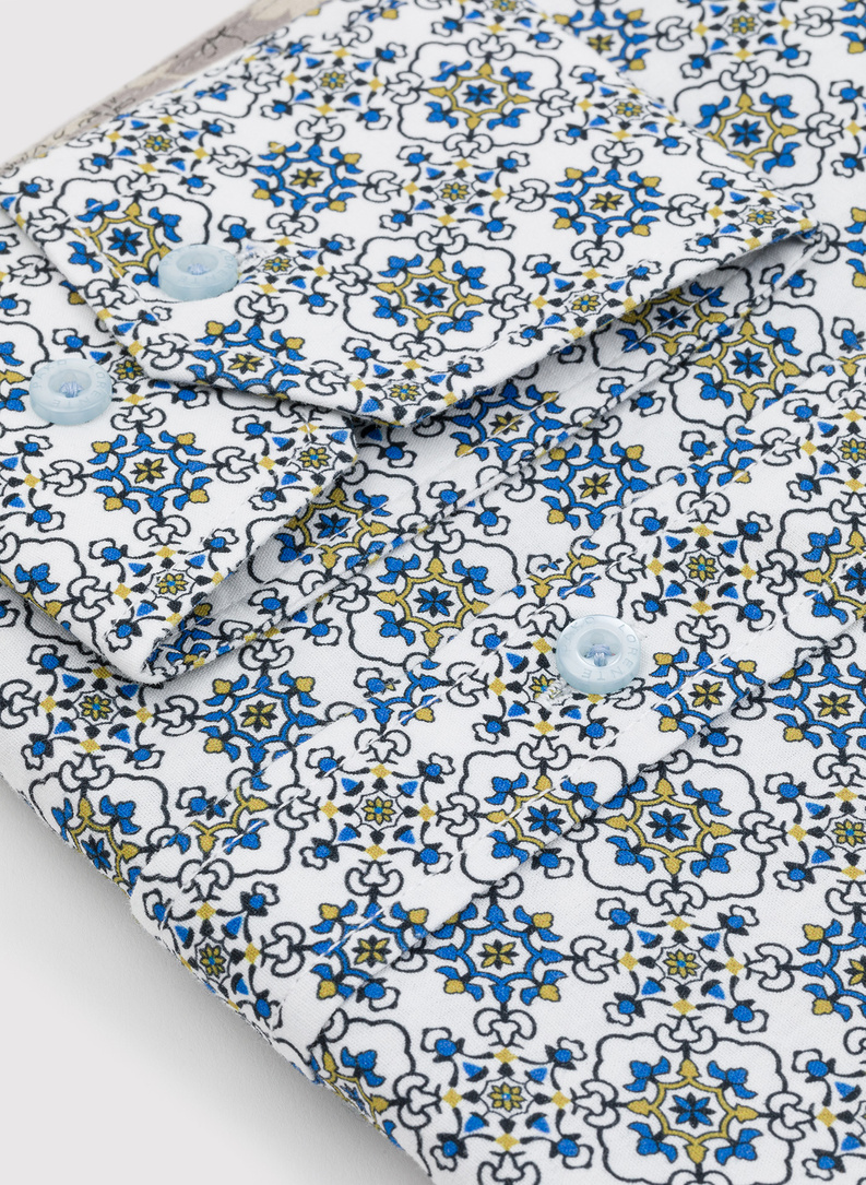 Koszula w kolorze białym w oryginalny wzór