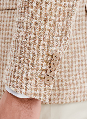 Beżowa marynarka w pepitkę