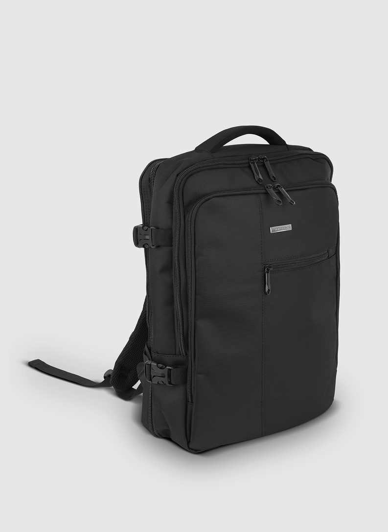 Czarny plecak męski z USB