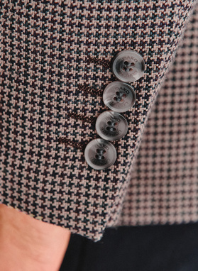 Wełniana marynarka w drobną kratę