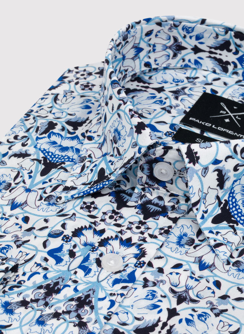 Biała koszula męska w niebieski roślinny wzór