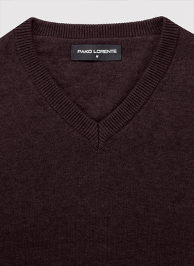 Brązowy sweter męski v-neck