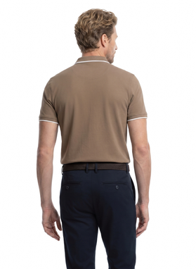 Brązowy t-shirt polo