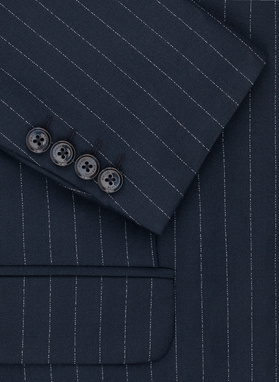 Dwuczęściowy garnitur męski w prążki