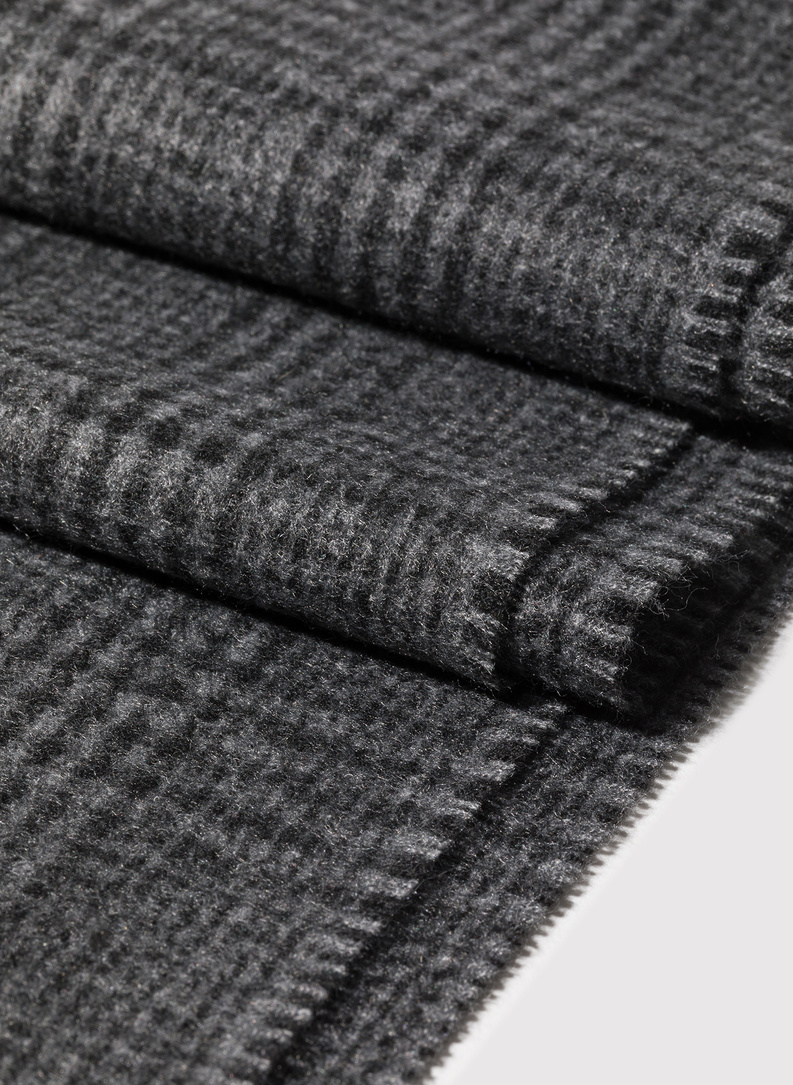 Szary szalik męski w kratę