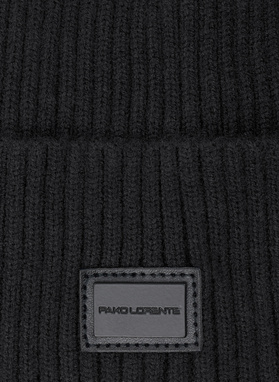 Czarna czapka P21WF-CX-004-C