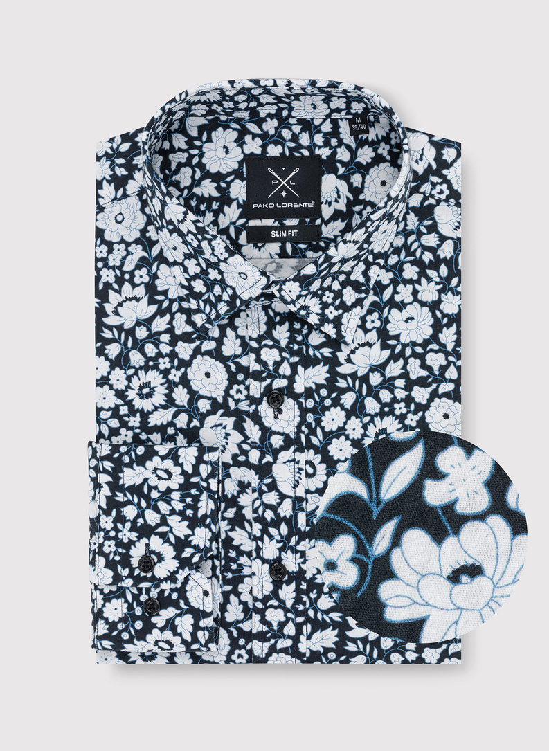 Czarna koszula w białe kwiaty