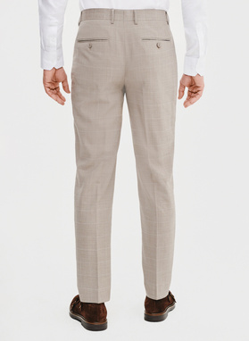 Dwurzędowy garnitur męski w kratkę