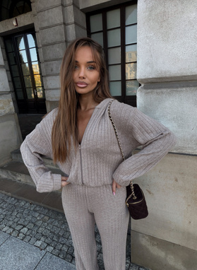 Kombinezon sweterkowy MODA mokka