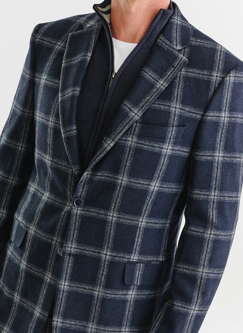 Granatowa marynarka casual w jasną kratkę