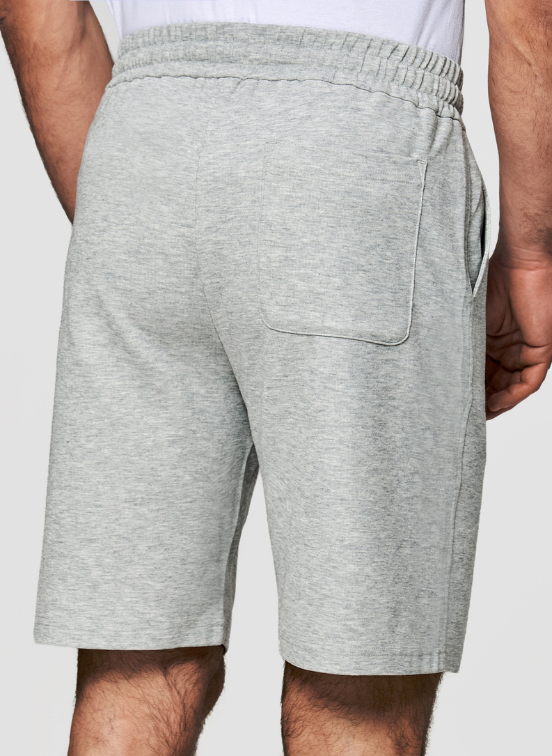 Szare szorty dresowe