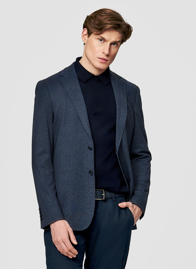 Granatowa marynarka w jodełkę