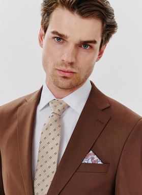 Brązowa marynarka garniturowa 