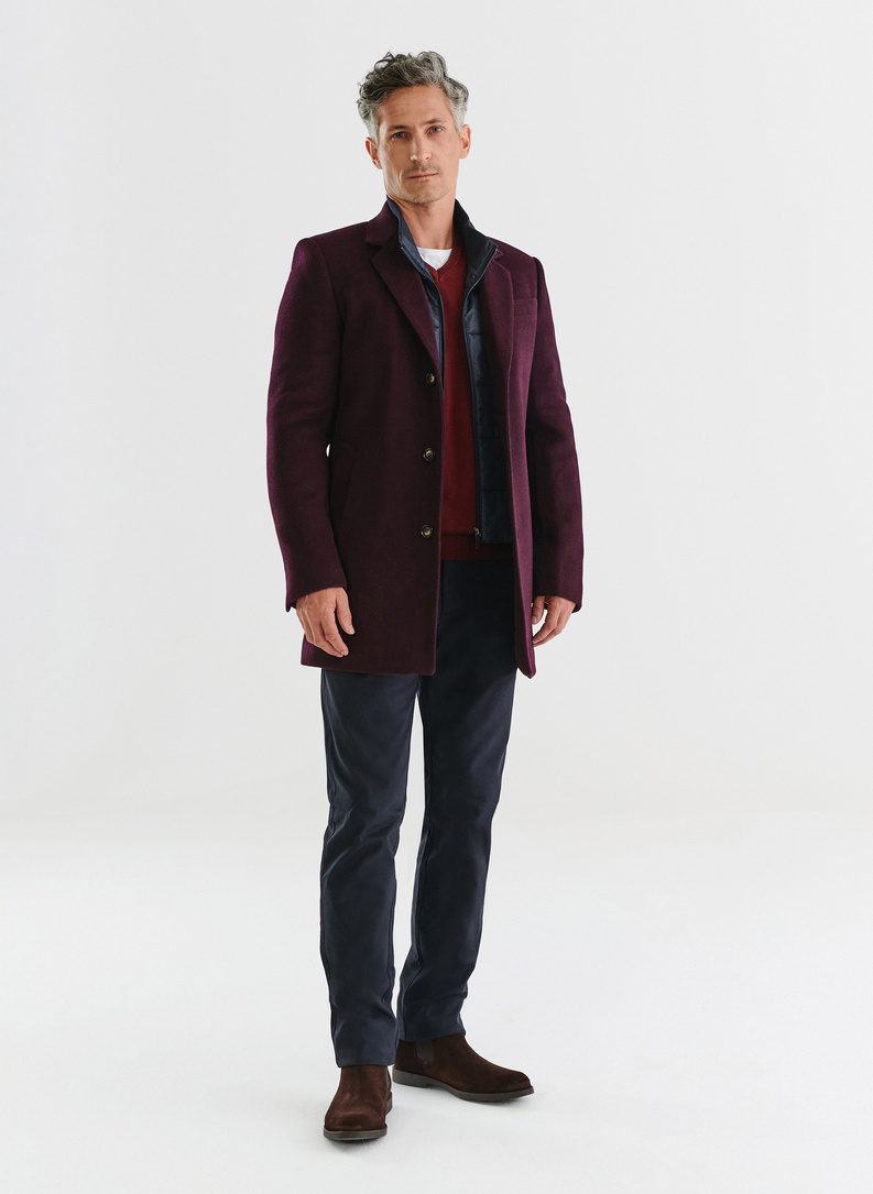 Bordowy płaszcz męski z odpinaną stójką