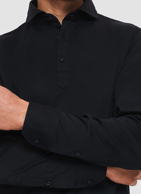 Czarna koszula typu popover