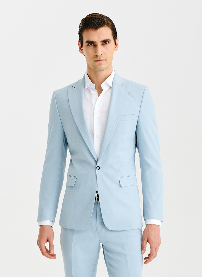 Ślubny błękitny garnitur męski