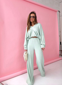 Pistacjowy gładki komplet damski z wełną