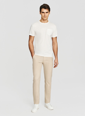 Biały bawełniany t-shirt z kieszonką