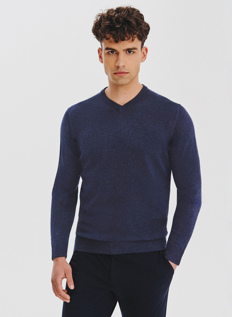 Granatowy sweter męski v-neck