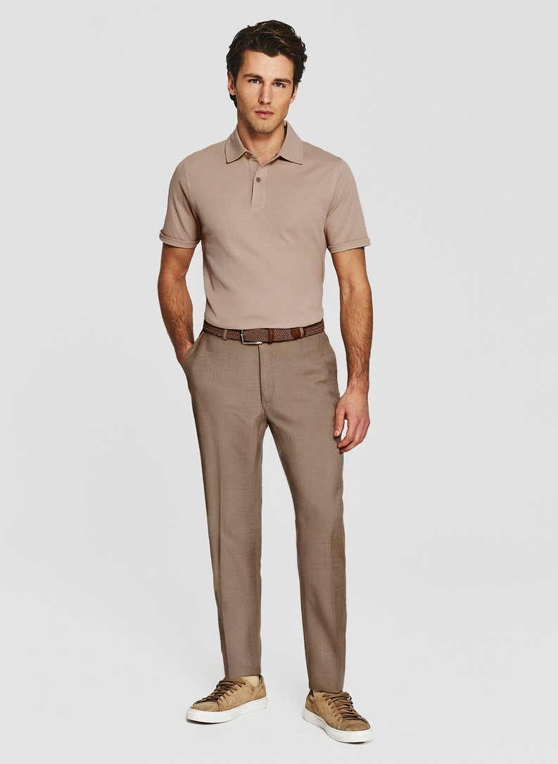 Beżowy t-shirt polo