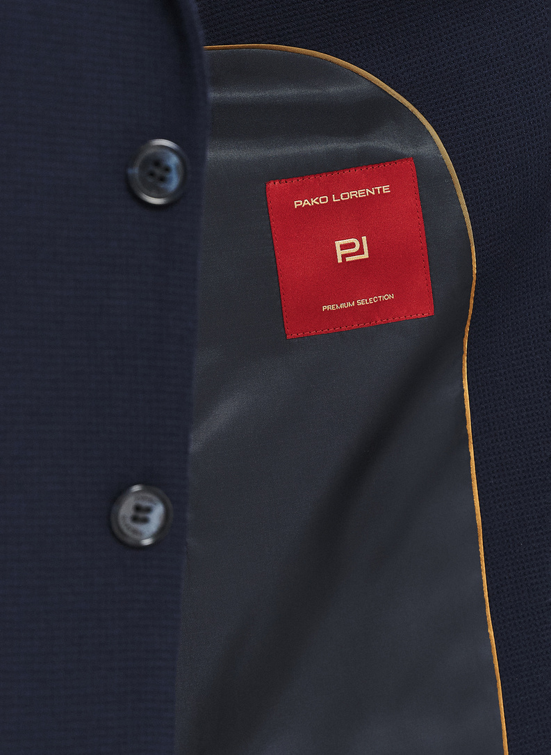 Granatowa marynarka z wełną