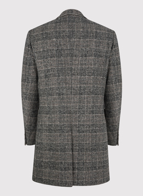 Brązowy płaszcz męski w kratę