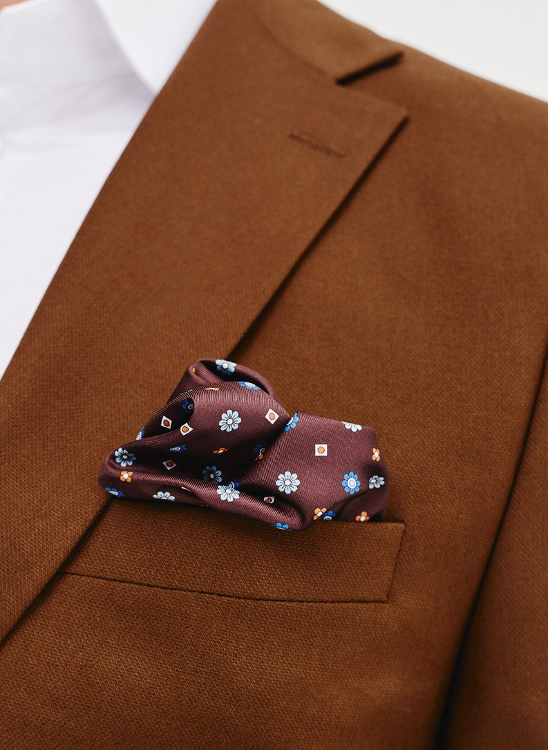 Ślubny brązowy garnitur męski