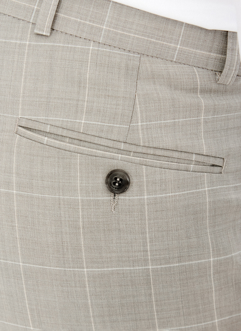 Ślubny garnitur męski w kratkę