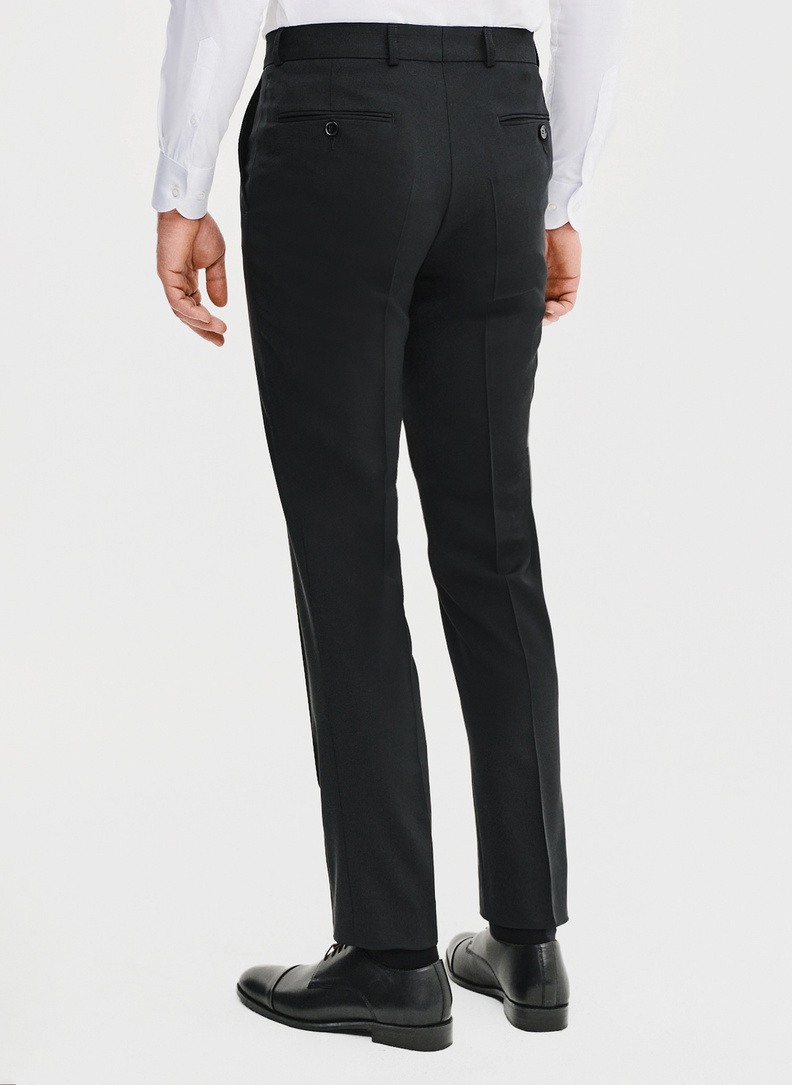 Wełniany czarny garnitur męski