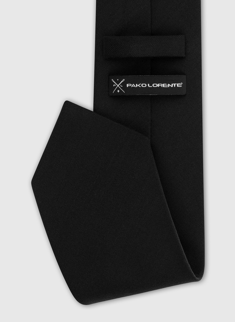 Czarny gładki krawat