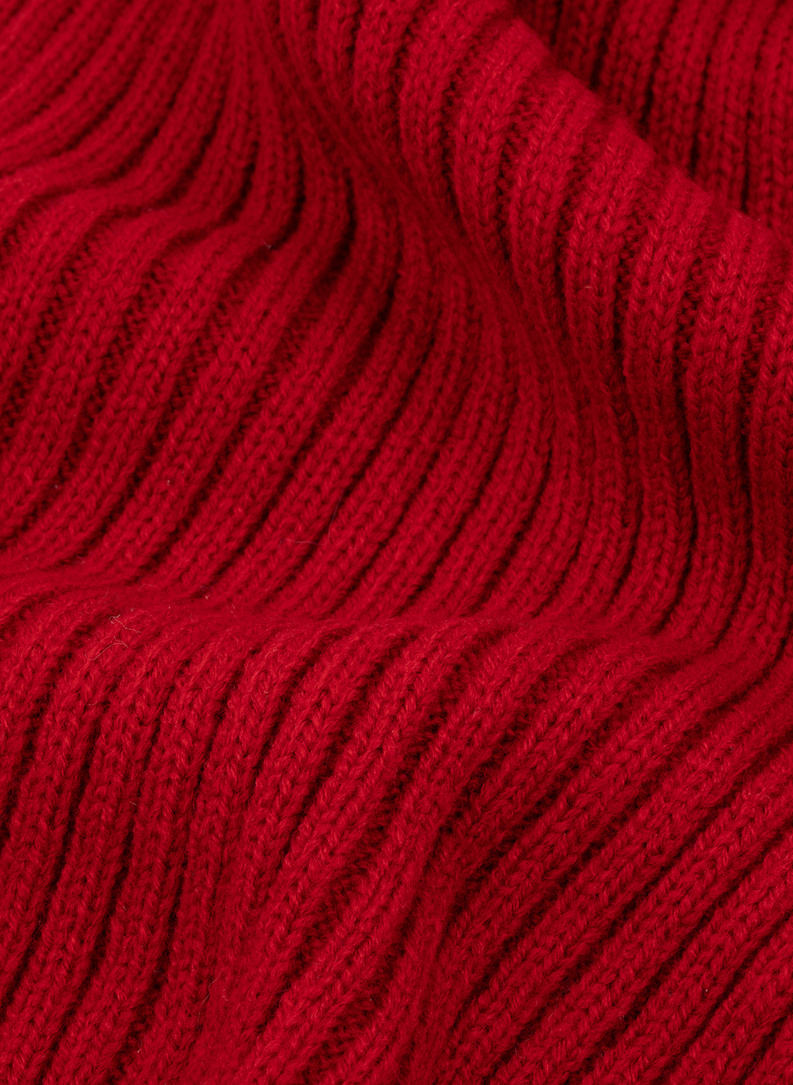 Czerwony szalik męski