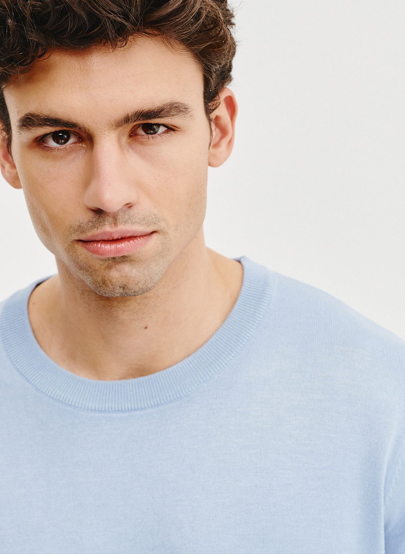 Niebieski sweter męski o-neck