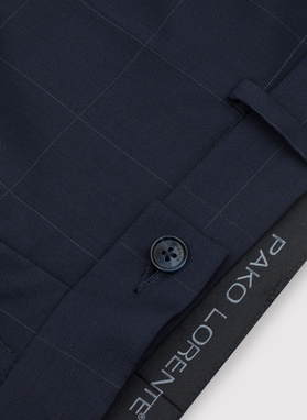 Granatowy wełniany garnitur w kratę