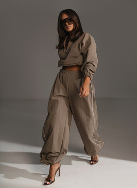 Komplet ONYX SET bluza i szerokie spodnie brąz