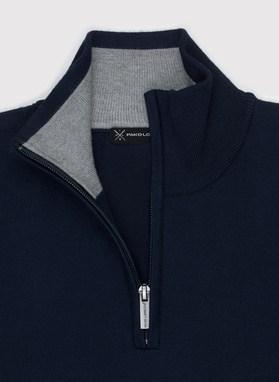 Granatowy sweter z wysoką stójką zapinaną na zamek