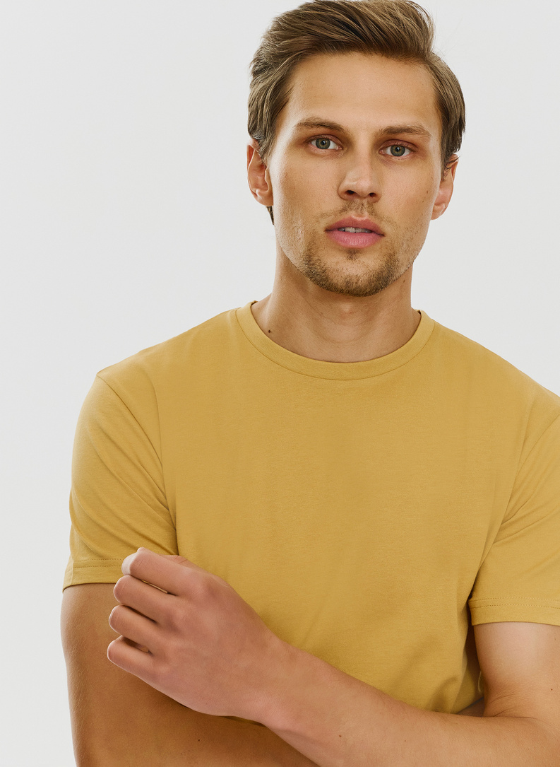 Bawełniany żółty t-shirt z okrągłym dekoltem
