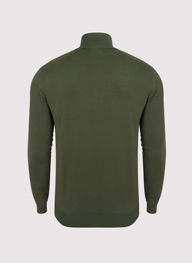 Zielony sweter z wysoką stójką zapinaną na zamek