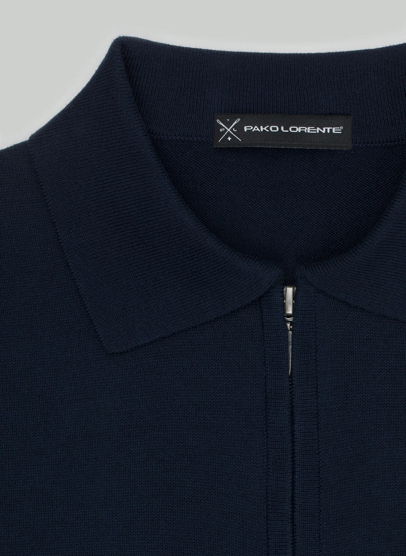 Granatowy sweter męski z kołnierzykiem